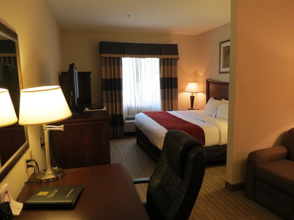 Comfort Suites Mobile West Tillmans Corner Εξωτερικό φωτογραφία